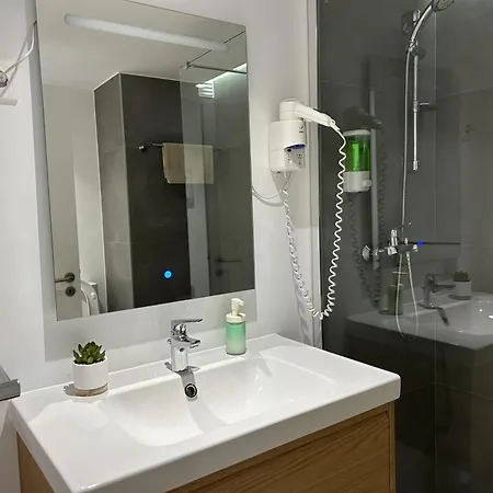 Velamar 411 - 300m Da Apartment