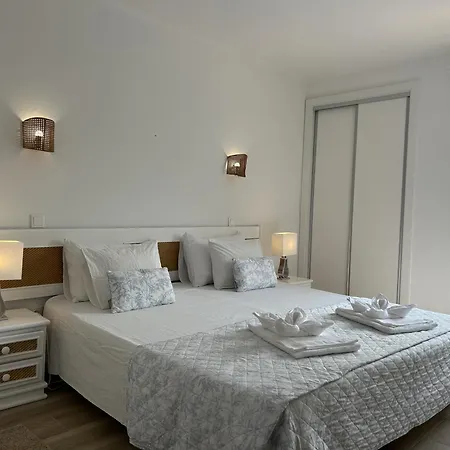 Velamar 411 - 300m Da Apartament *